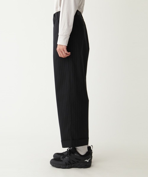 MARGARET HOWELL(マーガレットハウエル)の「STRIPE WOOL PLAINWEAVE(その他パンツ・メンズ・ブラック・MEDIUM/SMALL/LARGE)」の6枚目の写真