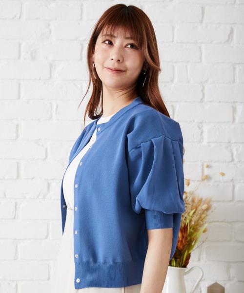 acro(アクロ)の「ドットボタンボリューム5分袖カーディガン/AC1473(カーディガン/ボレロ・レディース・ベージュ/ブルー/オレンジ/パープル/ブラック・フリ-)」の4枚目の写真