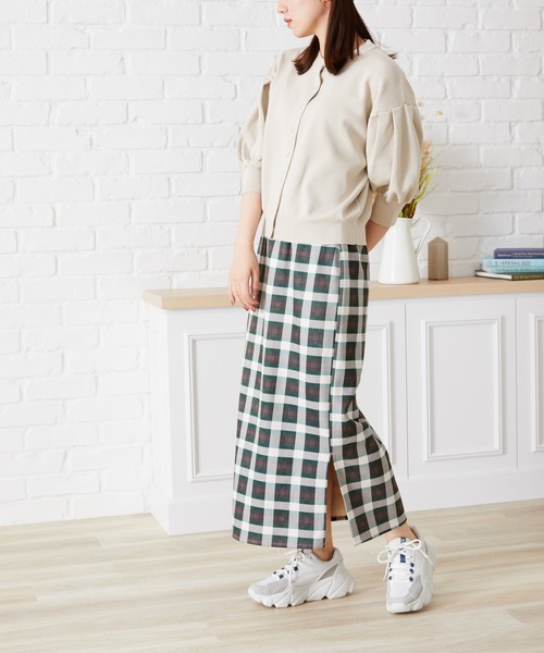 acro(アクロ)の「ドットボタンボリューム5分袖カーディガン/AC1473(カーディガン/ボレロ・レディース・ベージュ/ブルー/オレンジ/パープル/ブラック・フリ-)」の18枚目の写真