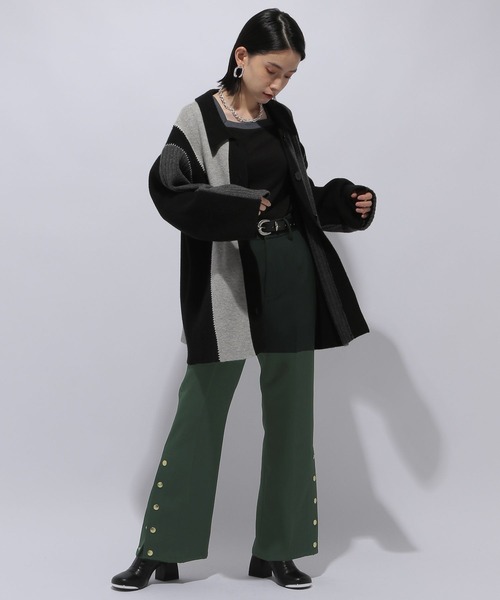 HARE（ハレ）の「サイドボタンフレアパンツ(HARE)（スラックス・レディース・ブラック/グリーン・FREE）」の15枚目の写真