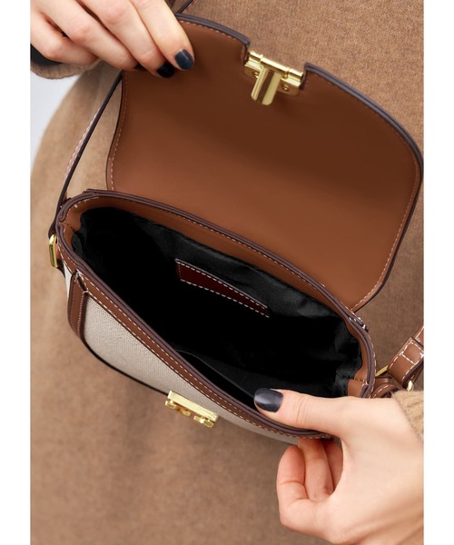 STYLE DELI（スタイルデリ）の「ステッチスモールショルダーバッグ（ショルダーバッグ・レディース・ベージュ/ブラック・FREE）」の9枚目の写真