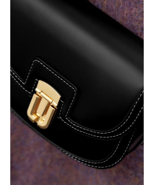 STYLE DELI（スタイルデリ）の「ステッチスモールショルダーバッグ（ショルダーバッグ・レディース・ベージュ/ブラック・FREE）」の15枚目の写真