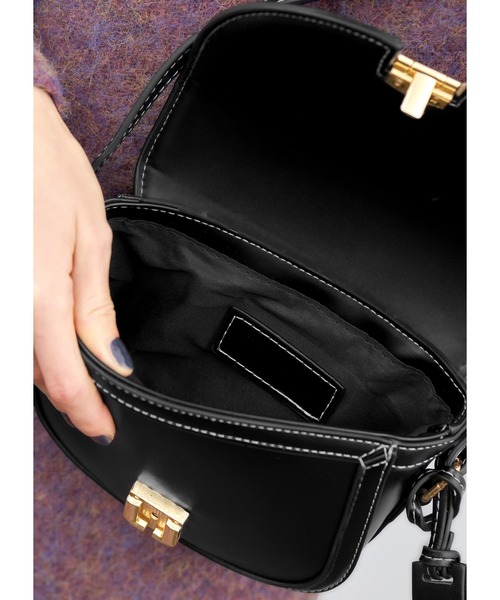 STYLE DELI（スタイルデリ）の「ステッチスモールショルダーバッグ（ショルダーバッグ・レディース・ベージュ/ブラック・FREE）」の16枚目の写真