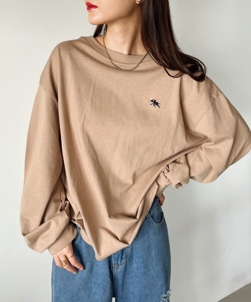 POLOCHAMPS(ポロチャンプス)の「POLOCHAMPS/ポロチャンプス 別注 ワンポイント刺繍 ボリューム袖ロンT(Tシャツ/カットソー・レディース・ブラック/ライラック/ホワイト/ライトグレー/ベージュ・FREE)」の4枚目の写真