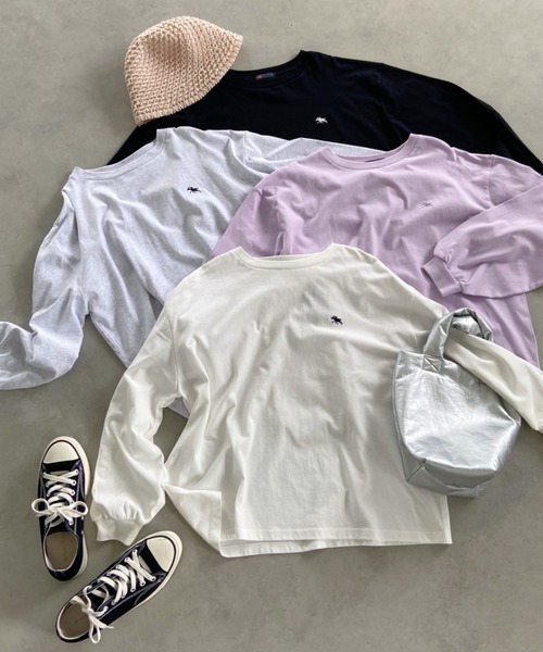 POLOCHAMPS(ポロチャンプス)の「POLOCHAMPS/ポロチャンプス 別注 ワンポイント刺繍 ボリューム袖ロンT(Tシャツ/カットソー・レディース・ブラック/ライラック/ホワイト/ライトグレー/ベージュ・FREE)」の1枚目の写真