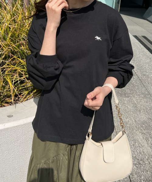 POLOCHAMPS(ポロチャンプス)の「POLOCHAMPS/ポロチャンプス 別注 ワンポイント刺繍 ボリューム袖ロンT(Tシャツ/カットソー・レディース・ブラック/ライラック/ホワイト/ライトグレー/ベージュ・FREE)」の14枚目の写真