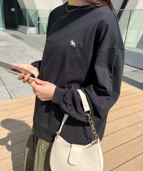 POLOCHAMPS(ポロチャンプス)の「POLOCHAMPS/ポロチャンプス 別注 ワンポイント刺繍 ボリューム袖ロンT(Tシャツ/カットソー・レディース・ブラック/ライラック/ホワイト/ライトグレー/ベージュ・FREE)」の15枚目の写真