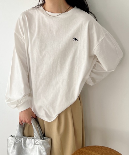 POLOCHAMPS(ポロチャンプス)の「POLOCHAMPS/ポロチャンプス 別注 ワンポイント刺繍 ボリューム袖ロンT(Tシャツ/カットソー・レディース・ブラック/ライラック/ホワイト/ライトグレー/ベージュ・FREE)」の6枚目の写真