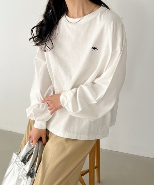 POLOCHAMPS(ポロチャンプス)の「POLOCHAMPS/ポロチャンプス 別注 ワンポイント刺繍 ボリューム袖ロンT(Tシャツ/カットソー・レディース・ブラック/ライラック/ホワイト/ライトグレー/ベージュ・FREE)」の10枚目の写真