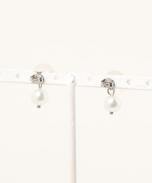 tone（トーン）の「【MOMOKINOKO】Mat 8    2way（pierce）(MA)（ピアス（両耳用）・レディース・ホワイト・FREE）」の2枚目の写真