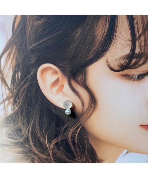 tone（トーン）の「【MOMOKINOKO】Mat 8    2way（pierce）(MA)（ピアス（両耳用）・レディース・ホワイト・FREE）」の6枚目の写真