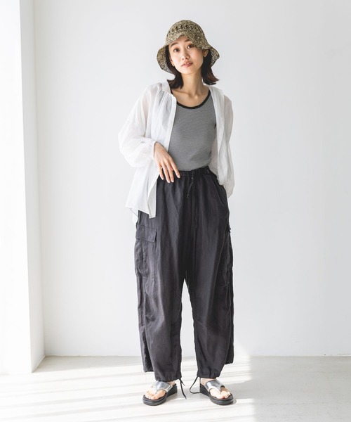 niko and...(ニコアンド)の「オリジナルモコトングサンダル(サンダル・レディース・ブラック/グレー/イエロー/アイボリー・SMALL/LARGE/MEDIUM)」の14枚目の写真