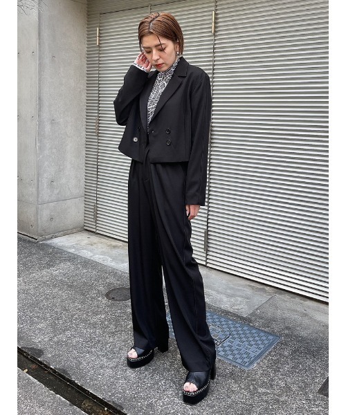 ENVYM（アンビー）の「パイピングルーズスラックスPT（スラックス・レディース・ブルー/ブラック・FREE）」の12枚目の写真