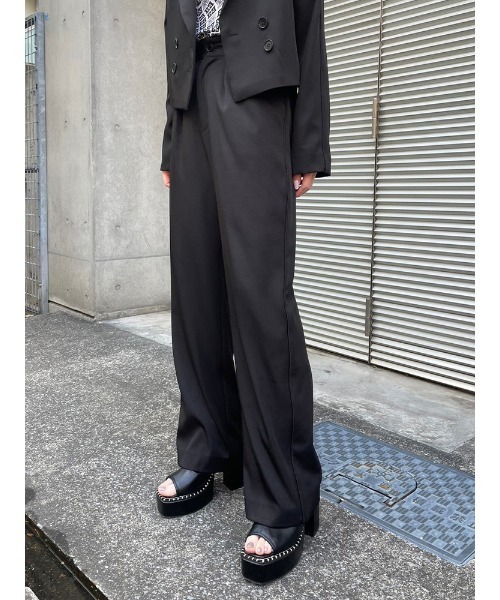 ENVYM（アンビー）の「パイピングルーズスラックスPT（スラックス・レディース・ブルー/ブラック・FREE）」の4枚目の写真