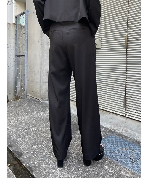 ENVYM（アンビー）の「パイピングルーズスラックスPT（スラックス・レディース・ブルー/ブラック・FREE）」の16枚目の写真