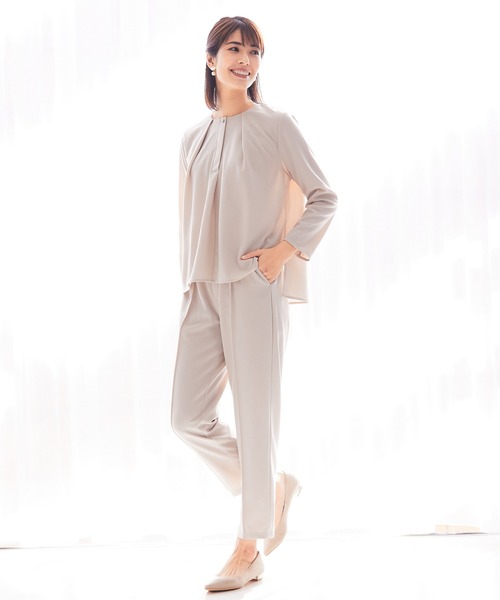 abahouse mavie（アバハウスマヴィ）の「カットジョーゼットイージーテーパードパンツ（その他パンツ・レディース・ダークネイビー/グレイッシュベージュ・36/38）」の5枚目の写真