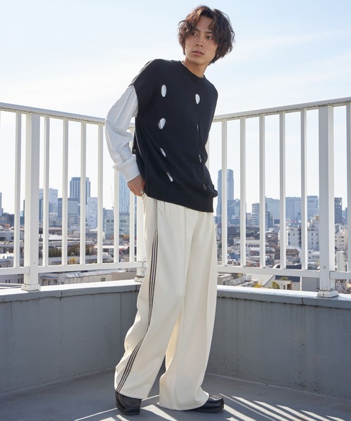 PBLIM（ページボーイリム）の「PAGEBOYLIM/カットアウトニットベスト（ベスト・レディース・グリーン/ベージュ/ブラック/ブルー・FREE）」の21枚目の写真