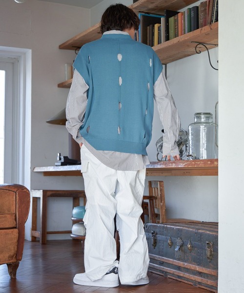 PBLIM（ページボーイリム）の「PAGEBOYLIM/カットアウトニットベスト（ベスト・レディース・グリーン/ベージュ/ブラック/ブルー・FREE）」の6枚目の写真