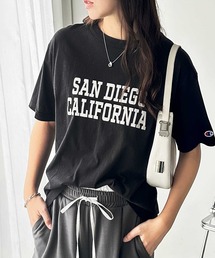 Champion（チャンピオン）の「【新色追加】別注【Champion×GeeRA】ロゴＴシャツ（Tシャツ/カットソー）」