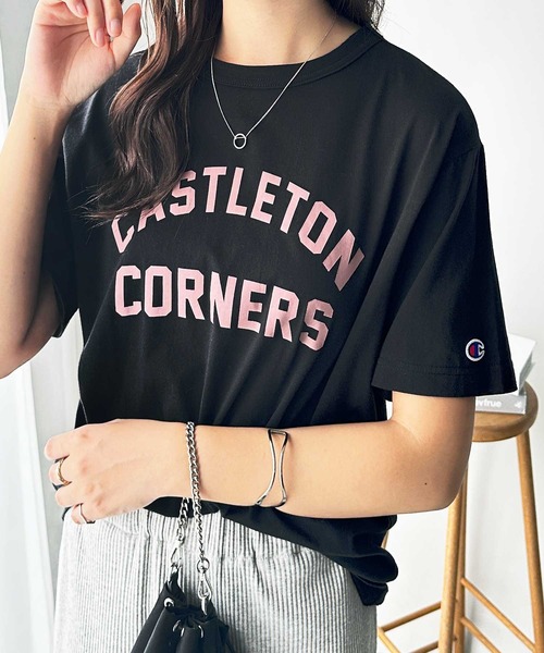 Champion（チャンピオン）の「【新色追加】別注【Champion×GeeRA】ロゴＴシャツ（Tシャツ/カットソー・レディース・ブラック/ブラック系その他/ホワイト/オフホワイト/ブラック系その他2/ホワイト系その他/ブラック系その他3/ホワイト系その他2・X-LARGE/LARGE/MEDIUM）」の5枚目の写真