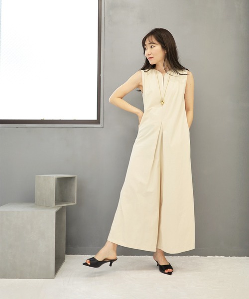 SESTO（セスト）の「ポインテッドトゥキトゥンヒールミュールサンダル（サンダル・レディース・ドット/ブラック/アイボリー/シルバー・S/M/L/LL/3L）」の19枚目の写真