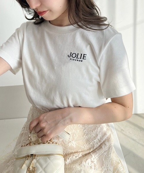 one after another NICE CLAUP(ワンアフターアナザーナイスクラップ)の「JOLIE ワンポイントロゴ刺繍T(Tシャツ/カットソー・レディース・オートミール/ホワイト系その他/レッド/オフホワイト・FREE)」の2枚目の写真