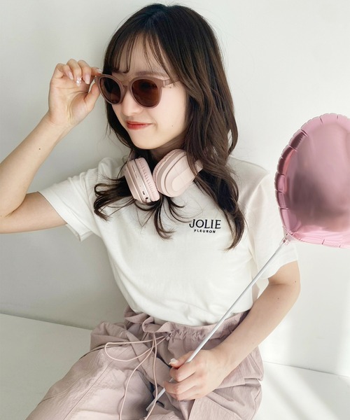 one after another NICE CLAUP(ワンアフターアナザーナイスクラップ)の「JOLIE ワンポイントロゴ刺繍T(Tシャツ/カットソー・レディース・オートミール/ホワイト系その他/レッド/オフホワイト・FREE)」の8枚目の写真