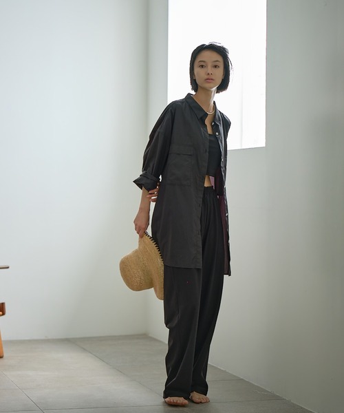 earthy（アーシー）の「【撥水/UVカット】シアーナイロンシャツ（シャツ/ブラウス・レディース・イエロー/オフホワイト/ブラック・FREE）」の9枚目の写真