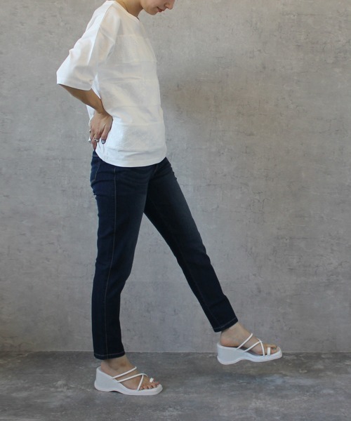 SELECT LEVERY（セレクトリベリー）の「接触冷感デニムスキニーパンツ（股下67ｃｍ）（デニムパンツ・レディース・ネイビー/ホワイト/ライトブルー/ブラック/ワンウォッシュ・MEDIUM/LARGE/X-LARGE）」の9枚目の写真