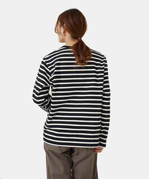 Scye（サイ）の「Scye / サイ ベーシックス：Striped Cotton Jersey T-Shirts(L.S)：5222-21723[DEA]（Tシャツ/カットソー・レディース・ブラック/ブルー系その他・40）」の19枚目の写真