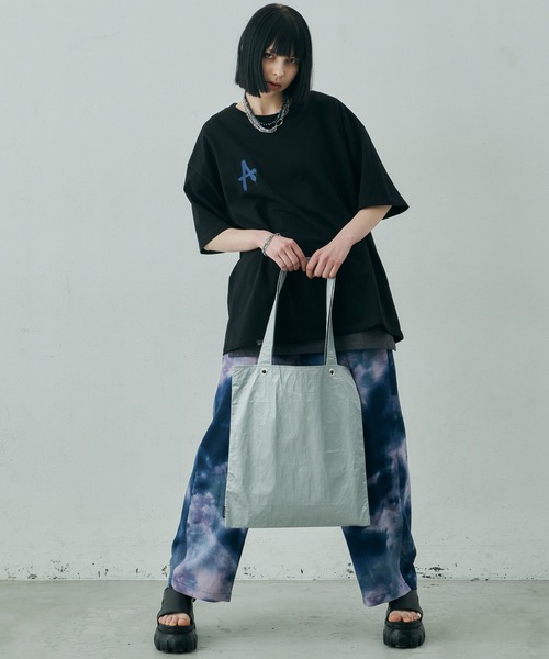 AIVER(アイバー)の「AIVER A ブラックS/SビッグTEE(Tシャツ/カットソー・メンズ・ブラック×ブルー/ブラック×ピンク/ブラック×ホワイト/ブラック×グレー・LARGE/SMALL/MEDIUM)」の20枚目の写真