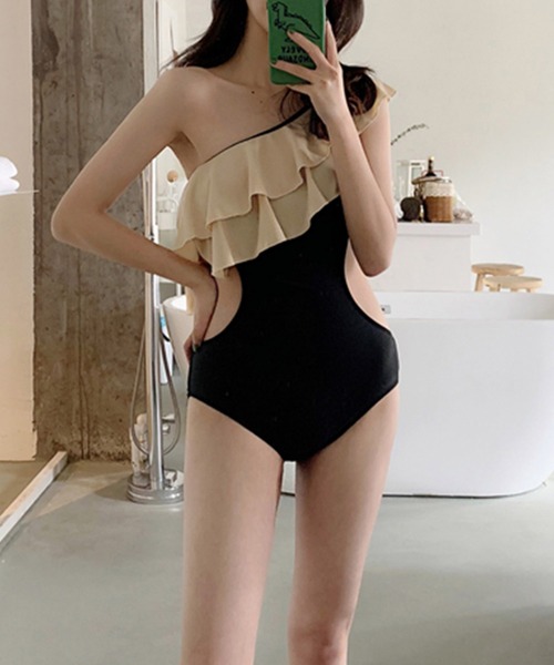 Dita Muaj.（ディータムアージュ）の「ワンショルダーオープンバックフリル 水着（水着・レディース・ブラック・M/L/XL）」の4枚目の写真