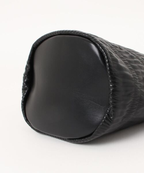 TONE SELECT GOODS(トーンセレクトグッズ)の「urbanfemine./プリーツショルダーバック U7044(ショルダーバッグ・レディース・ベージュ/ホワイト/ブラック/シルバー・FREE)」の14枚目の写真