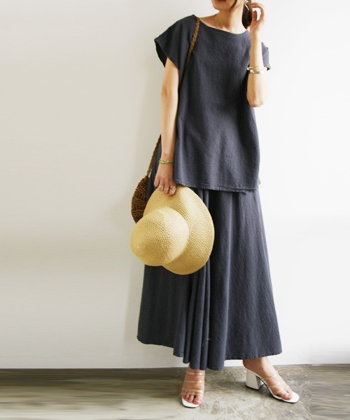 and it_(アンドイット)の「コットンリネンナチュラルセットアップ(セットアップ・レディース・ダークネイビー/キャメル/ナチュラル・L/M)」の2枚目の写真