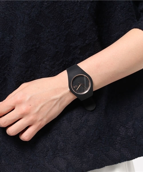 ICE WATCH（アイスウォッチ）の「(ICE WATCH)ICE-GLAM BRG US（アナログ腕時計・レディース・ブラック・ONE SIZE）」の2枚目の写真