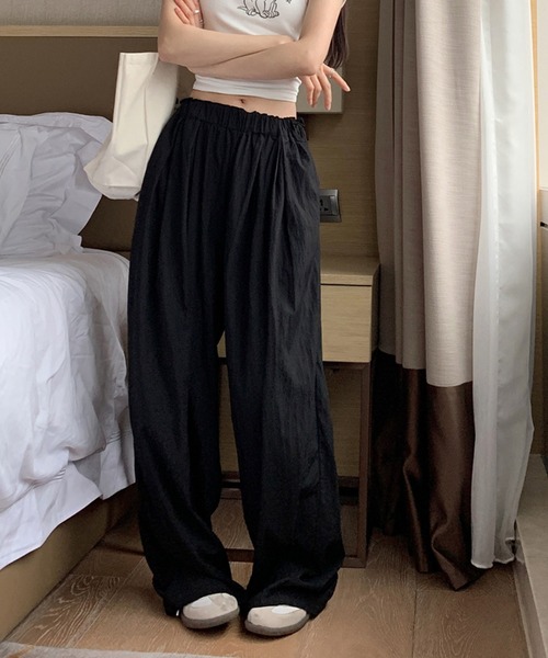 aimoha(アイモハ)の「ゆったり ワイドパンツ(スウェットパンツ・レディース・ブラック・MEDIUM/SMALL/LARGE)」の8枚目の写真