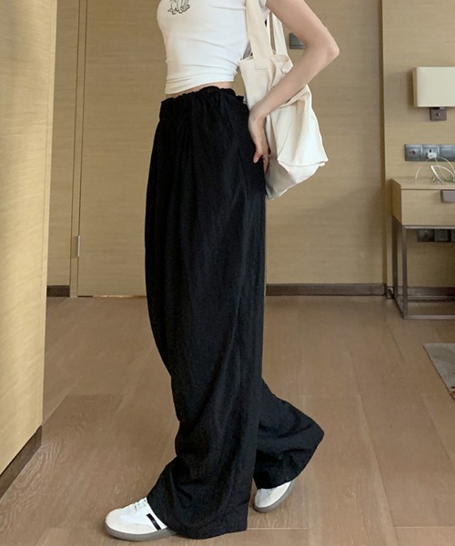 aimoha(アイモハ)の「ゆったり ワイドパンツ(スウェットパンツ・レディース・ブラック・MEDIUM/SMALL/LARGE)」の12枚目の写真