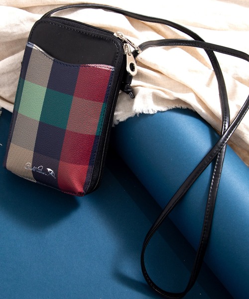 Arnold Palmer（アーノルドパーマー）の「ビッグパーマーチェック スマホショルダー（ショルダーバッグ・レディース・ブラック/ベージュ・F）」の2枚目の写真