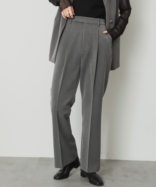 SENSE OF PLACE by URBAN RESEARCH（センスオブプレイスバイアーバンリサーチ）の「センタープレスセミフレアパンツ（スラックス・レディース・グレー/ベージュ/ブラック・X-SMALL/SMALL/TALL/MEDIUM/LARGE）」の5枚目の写真