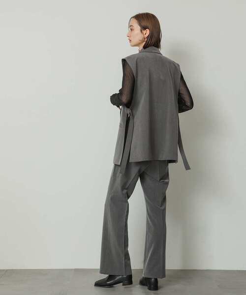 SENSE OF PLACE by URBAN RESEARCH（センスオブプレイスバイアーバンリサーチ）の「センタープレスセミフレアパンツ（スラックス・レディース・グレー/ベージュ/ブラック・X-SMALL/SMALL/TALL/MEDIUM/LARGE）」の9枚目の写真