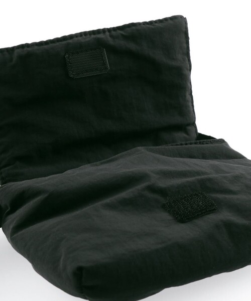 BRANSHES（ブランシェス）の「編みデザインショルダーバッグ（ショルダーバッグ・キッズ・アイボリー/ブラック・FREE）」の12枚目の写真