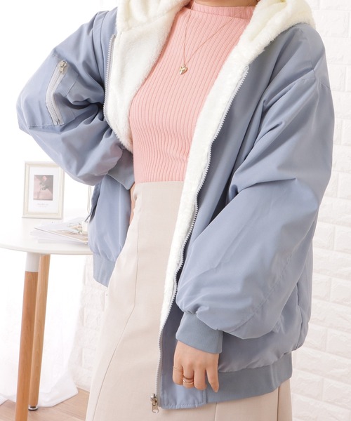 Lace Ladies（レースレディース）の「リバーシブルフーデットMA-1ゆるジャケット（MA-1・レディース・ブルー/アイボリー/ブラック・FREE）」の11枚目の写真