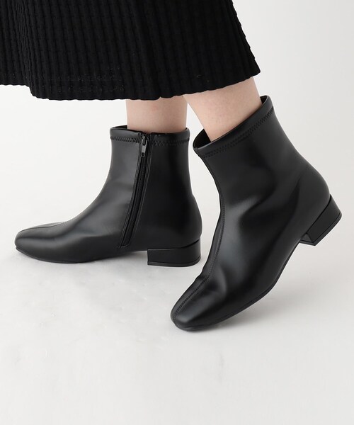 OPAQUE.CLIP(オペークドットクリップ)の「◆【抗菌防臭加工】シンプルローヒールショートブーツ(ブーツ・レディース・ブラック系6/ブラウン系その他/ブラック・02/03)」の6枚目の写真