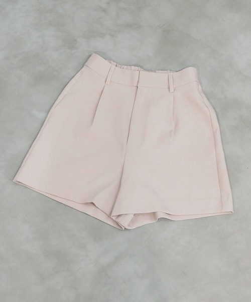 tiptop(ティップトップ)の「【2サイズ展開/ZOZO限定アイテム】タック入りショートパンツ(その他パンツ・レディース・ブラック/チャコールグレー/アイボリー・S/M)」の9枚目の写真