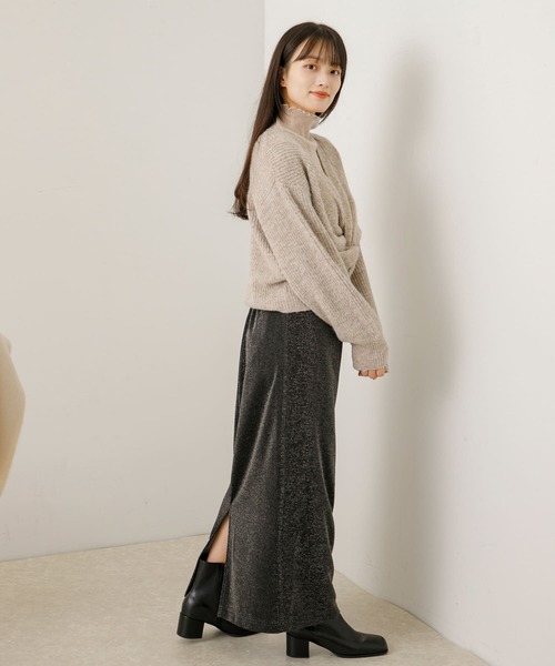 HEYUMM（ヘユム）の「2WAYツイストデザインセーター（ニット/セーター・レディース・ブラック/ベージュ/アイボリー・ONE）」の20枚目の写真