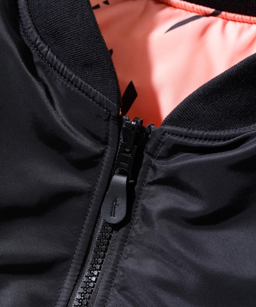 XLARGE（エクストララージ）の「XLARGE × IT'S A LIVING REVERSIBLE JACKET（ブルゾン・メンズ・ブラック・S/M/L/XL）」の4枚目の写真