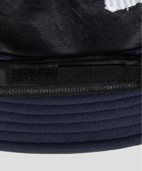Design Tshirts Store graniph（デザイン　ティーシャツ　ストア　グラニフ）の「FRUIT OF THE LOOM× graniph IKAKU SWEAT BUCKET HAT（ハット・メンズ・ネイビー・FREE）」の4枚目の写真