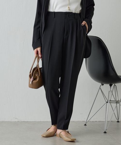 COLLAGE GALLARDAGALANTE（コラージュガリャルダガランテ）の「ジャージスリムテーパードパンツ/セットアップ可（スラックス・レディース・イエロー/ブラック/ベージュ/チャコールグレー/ブラウン・1/0/PS/TM）」の7枚目の写真