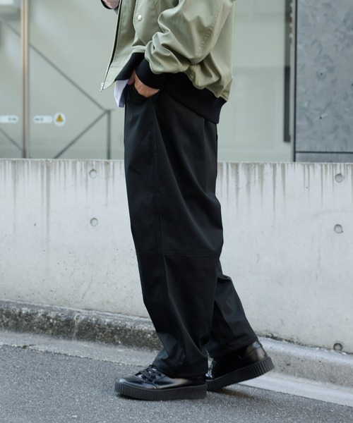 COLONY 2139(コロニートゥーワンスリーナイン)の「ストレッチバルーンパンツ(その他パンツ・メンズ・カーキ/グレイッシュベージュ/ブラック/ホワイト・LARGE/MEDIUM)」の8枚目の写真