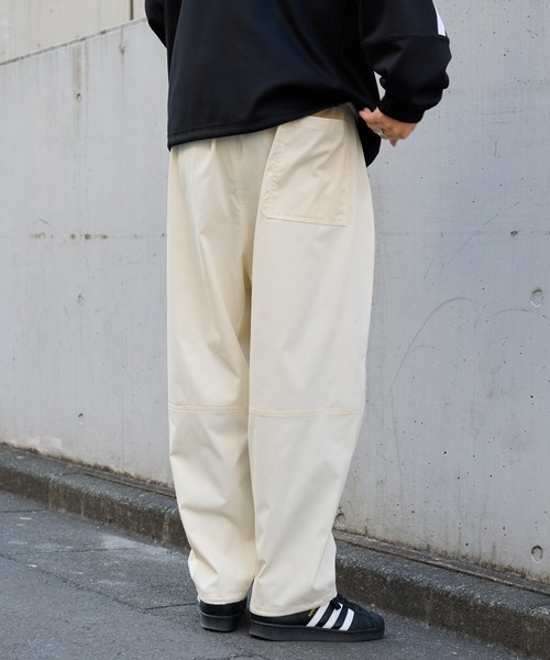 COLONY 2139(コロニートゥーワンスリーナイン)の「ストレッチバルーンパンツ(その他パンツ・メンズ・カーキ/グレイッシュベージュ/ブラック/ホワイト・LARGE/MEDIUM)」の10枚目の写真